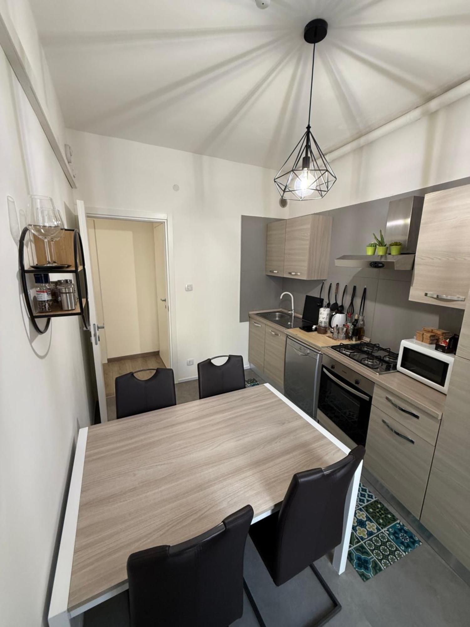 Apartamento La Casa In Via Venti Verona Exterior foto